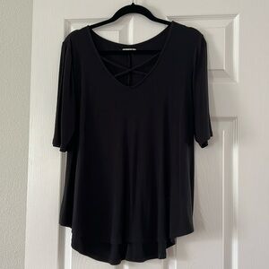 Black 1/2 sleeve shirt